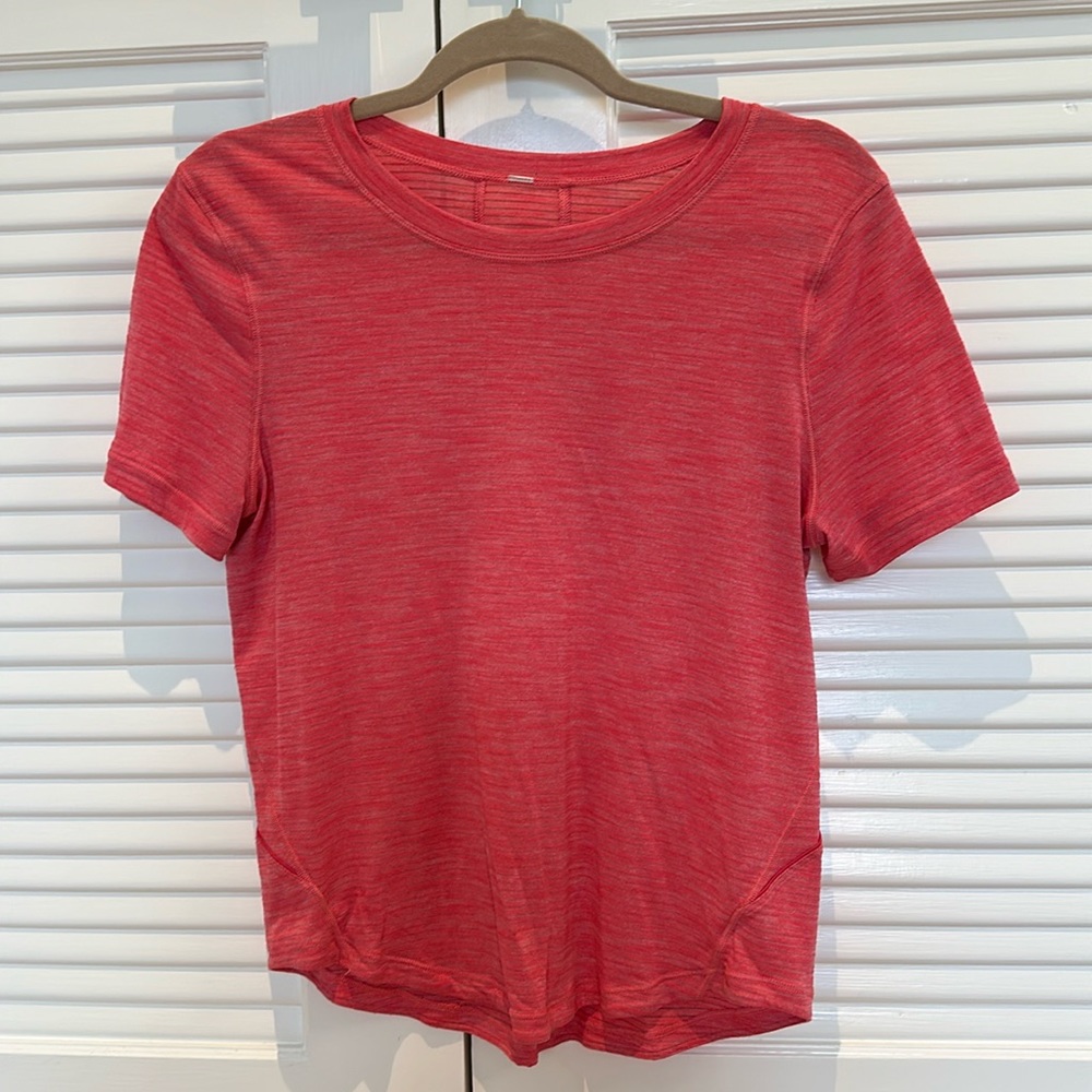 Lululemon tee size 6 pink